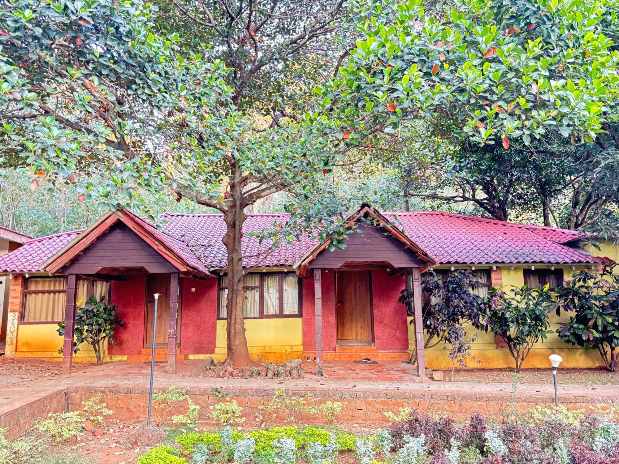 Zeenath Taj Gardens Yelagiri Esterno foto